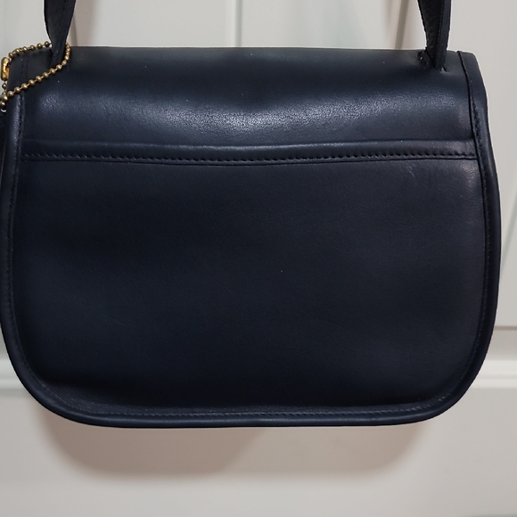 Vintage Coach Navy Leather Crossbody Bag - Picture 8 of 16